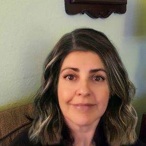 Meet your Posher, Alicia